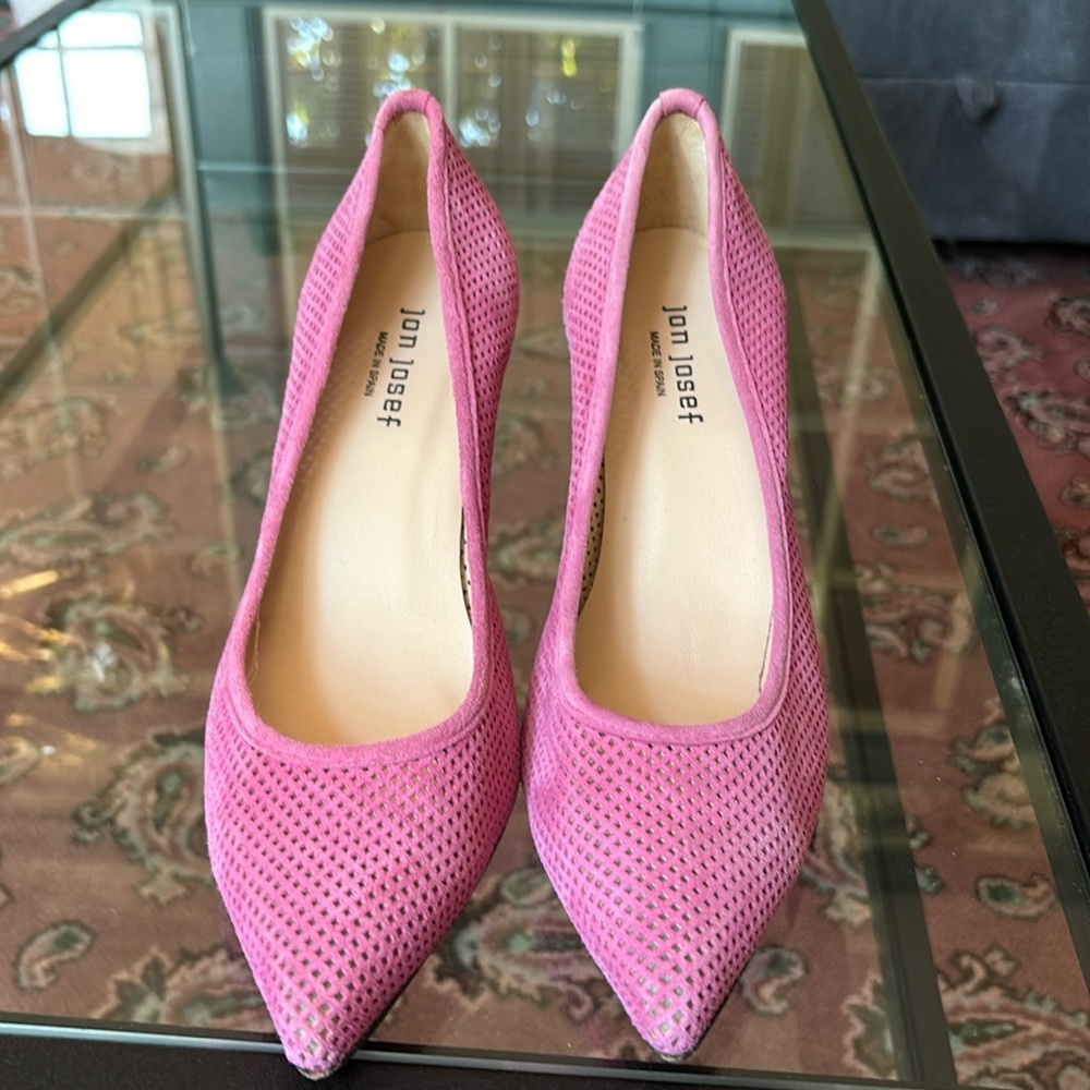 Jon Josef - pink kitten heel - Size 9 - gently used